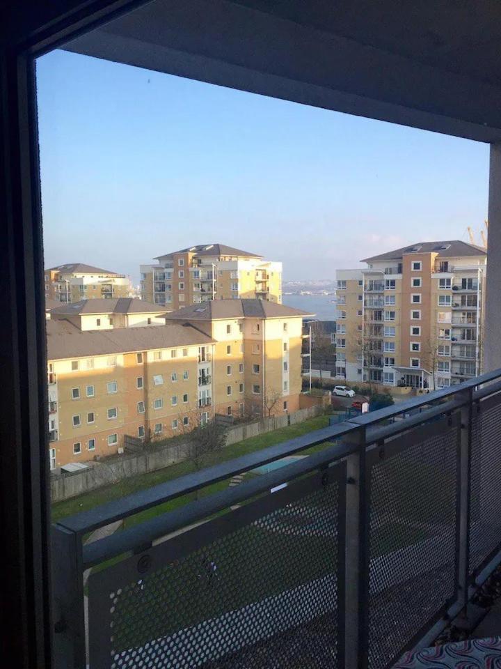 Room 1 Or 2 Ppl Near Excel, O2, Canary Wharf - Лондон Экстерьер фото